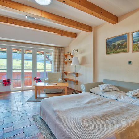 Apartmany Nad Stajemi - Jitravsky Dvorec Rynoltice エクステリア 写真