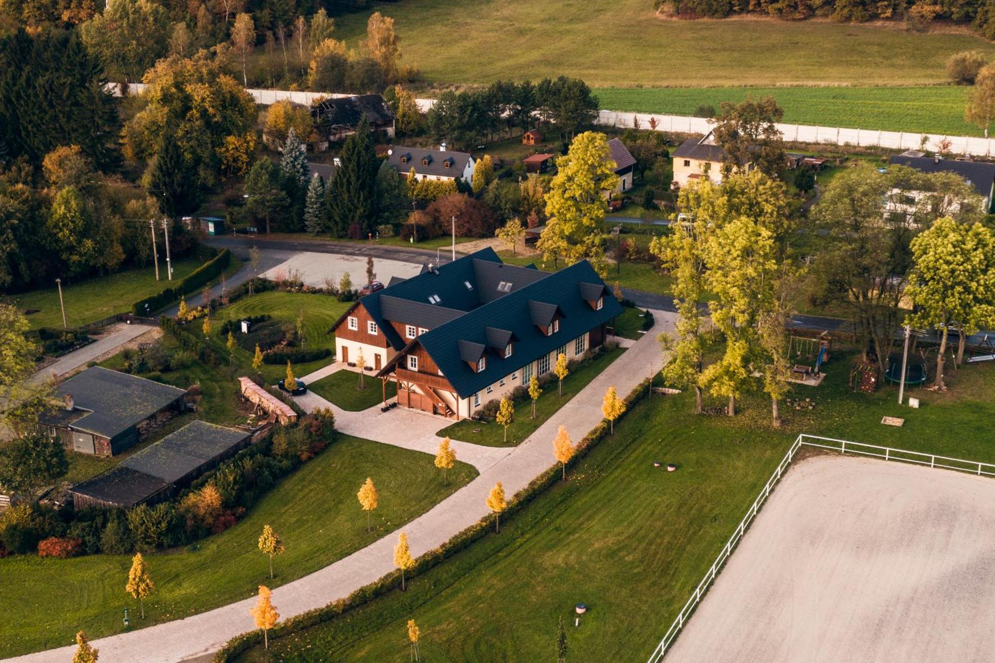 Apartmany Nad Stajemi - Jitravsky Dvorec Rynoltice エクステリア 写真